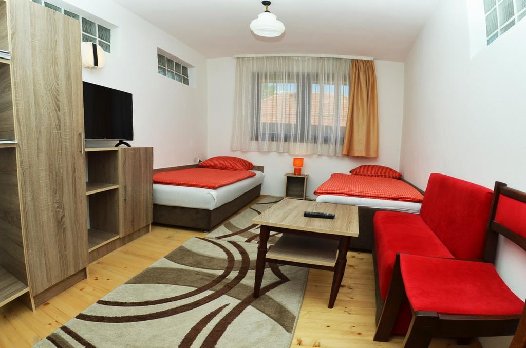 Apartments Dino Sarajevo Exterior photo
