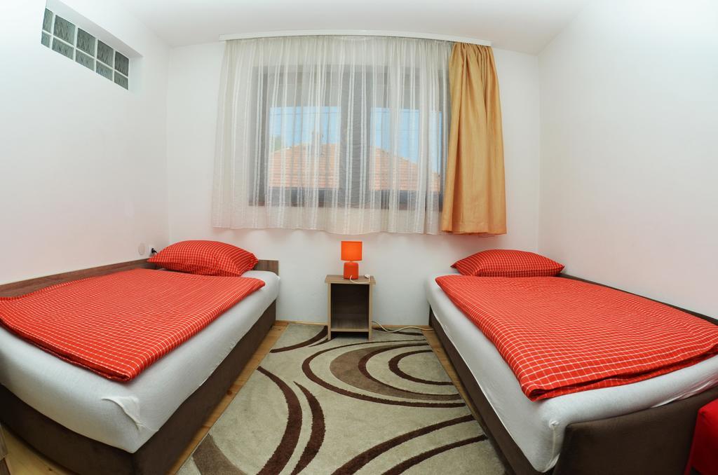 Apartments Dino Sarajevo Exterior photo